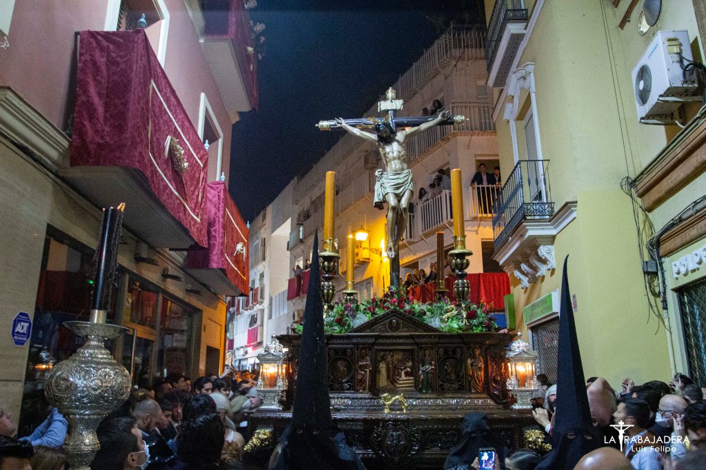 Horarios e itinerarios de la salida extraordinaria del Cristo de Burgos en junio